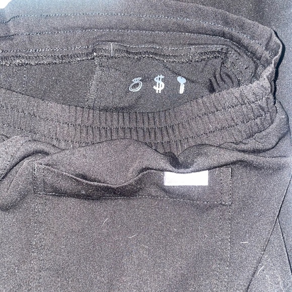*SOLD* FIGS Yola scrub pants - small, like new - Picture 5 of 8